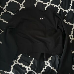 Nike Classic Black Crewneck
